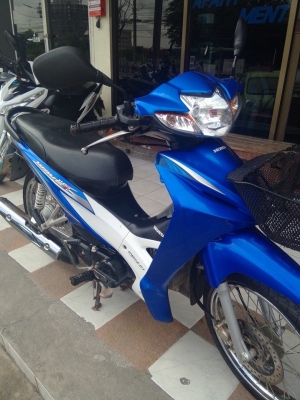 Honda Wave 110 i สีน้ำเงิน ขาว รถสวย ขับดีมากๆ ประหยัดน้ำมัน