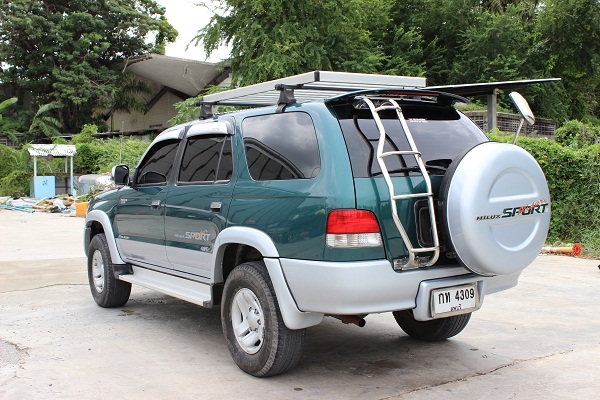 รถสวย สภาพดี 4WD ราคาสัมผัสได้ รถสวย สภาพดี 4WD ราคาสัมผัสได้