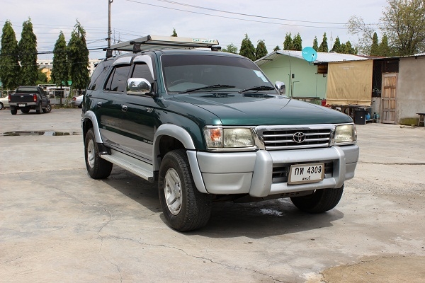 รถสวย สภาพดี 4WD ราคาสัมผัสได้