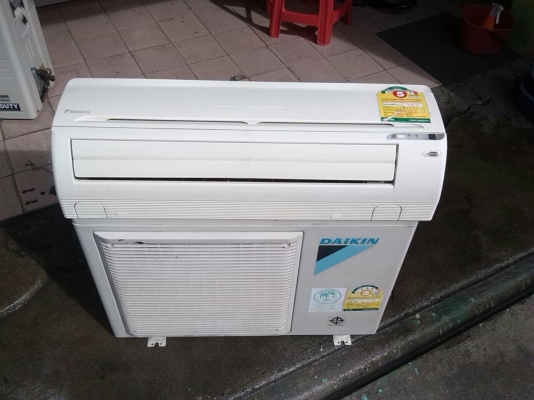 **** ขายแอร์ DAIKIN 9000 BTU สภาพสวย ****
