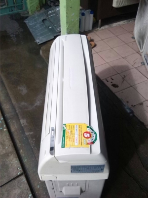 **** ขายแอร์ DAIKIN 9000 BTU สภาพสวย ****