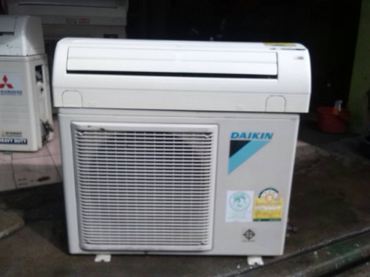 **** ขายแอร์ DAIKIN 9000 BTU สภาพสวย ****