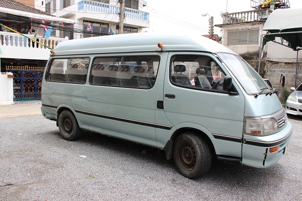 รถมือเดียว ไม่มีชนหนัก 2.8 ดีเซล รถมือเดียว ไม่มีชนหนัก 2.8 ดีเซล