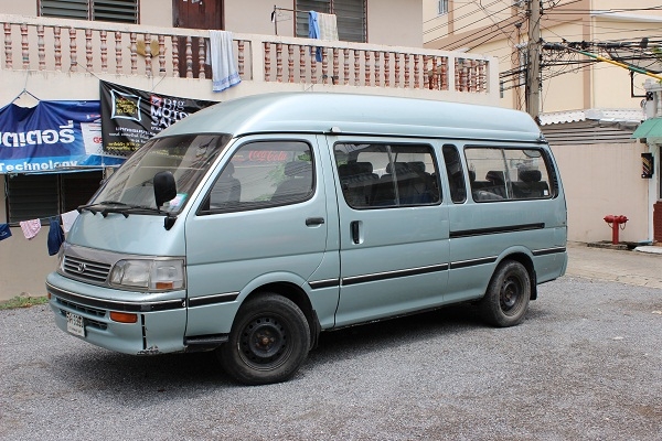 รถมือเดียว ไม่มีชนหนัก 2.8 ดีเซล รถมือเดียว ไม่มีชนหนัก 2.8 ดีเซล