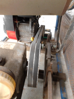 เครื่องสูบฉีด ปั๊มน้ำแรง สตาร์ทน้ำมัน ( เครื่องMITSUBISHI+ปั๊มน้ำ )  สายยาว ติดต่อ TEL.081-427-3941