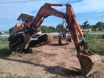 มาแล้วครับ - เรามีรถขุด PC 55 KUBOTA: KH 055 เครื่องดีเซล 6 สูบ พร้อมลายหัวเจาะ มาให้ชมและลองแล้วครับ ที่พระราม 2 กม 81 มาแล้วครับ - เรามีรถขุด PC 55 KUBOTA: KH 055 เครื่องดีเซล 6 สูบ พร้อมลายหัวเจาะ มาให้ชมและลองแล้วครับ ที่พระราม 2 กม 81