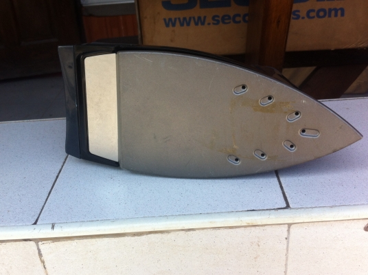 มาก่อนเลือกก่อน เตารีดไอน้ำหลายยี่ห้อ Nation,TOSHIBA,HITASHI เคลื่อบให้ลื่นขึ้นและป้องกันการไฟม้ติดเสื้อผ้า มาก่อนเลือกก่อน เตารีดไอน้ำหลายยี่ห้อ Nation,TOSHIBA,HITASHI เคลื่อบให้ลื่นขึ้นและป้องกันการไฟม้ติดเสื้อผ้า