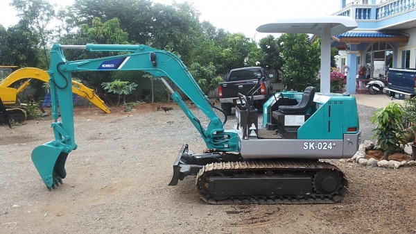 ขายรถขุดแบ็คโฮ. KOBELCO SK 024 รถเก่านอก สภาพพร้อมใช้ มีเอกสารแจ้งจำหน่าย