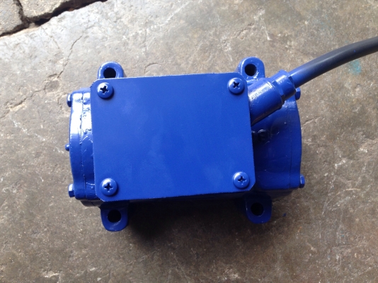 ขายมอเตอร์สั่น-เขย่า ขนาดเล็ก 380V วิ่งนิ่ม เขย่าแรง พร้อมใช้งาน ขายมอเตอร์สั่น-เขย่า ขนาดเล็ก 380V วิ่งนิ่ม เขย่าแรง พร้อมใช้งาน