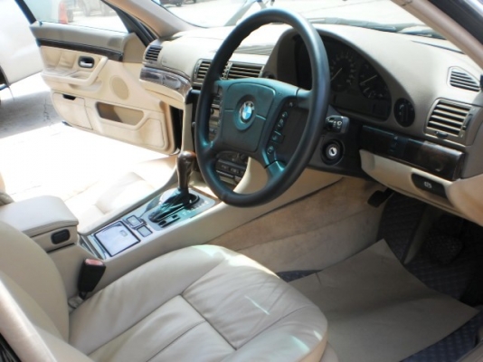 BMW SERIES 7 รุ่น 730iA รหัส E38