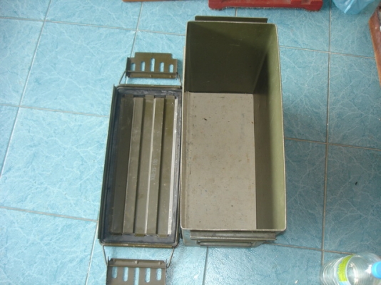 ลังกระสุนใส่เครื่องมือ สภาพสวย ใบใหญ่