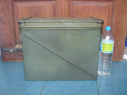 ลังกระสุนใส่เครื่องมือ สภาพสวย ใบใหญ่