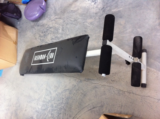 เก้าอี้ซิทอัพ IRONMAN-CLUB ใช้ออกกำลังกายได้ดี ปรับระดับได้ พับเก็บได้