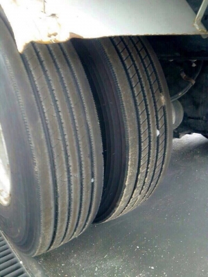 ขาย10ล้อ2เพา FVZ มีเคน 5 ตัน 5 ชักสีปลอก