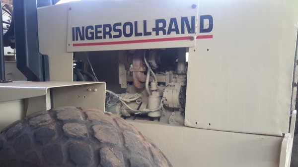 ขายรถบด INGERSOLL RAND 10 ตัน