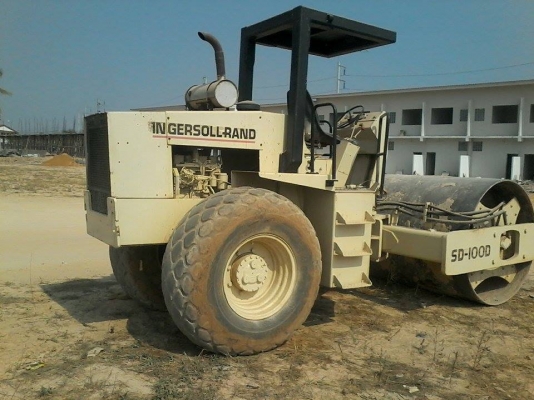 ขายรถบด INGERSOLL RAND 10 ตัน