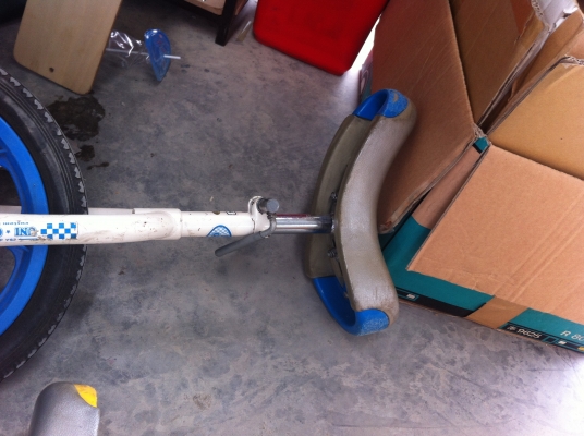 จักรยานล้อเดียว ผลิตที่ญี่ปุ่น ใช้ฝึกการทรงตัว  ชิ้นส่วนต่างๆแข็งแรงดูแลง่าย (มีแค่ 3 คัน)