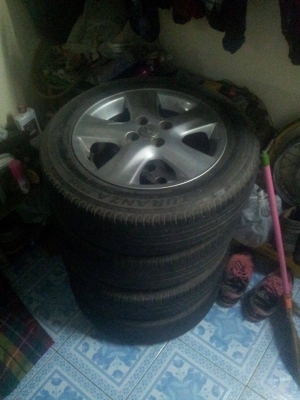 ล้อแม็กส์vios ขอบ15 ยางturanza er370 ดอกหนาๆแม็กส์สวยไม่มีรอยขีดข่วนรับของได้ที่สมุทรสาครต่อรองได้ครับ0874169674