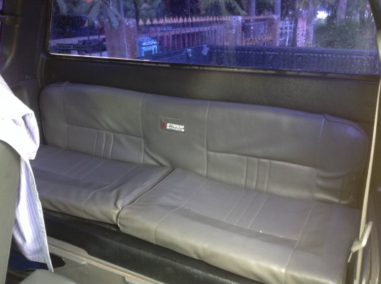 สตราด้าแค๊ป โฟวิล 4WD สวยมากๆ พร้อมๆ ใช้ขับไปทำงาน ไม่เคยบรรทุกหนักครับ