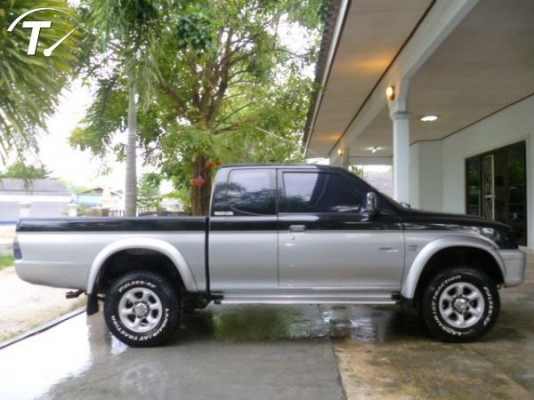 สตราด้าแค๊ป โฟวิล 4WD สวยมากๆ พร้อมๆ ใช้ขับไปทำงาน ไม่เคยบรรทุกหนักครับ