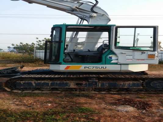 ขายKomatsu PC75UU-1