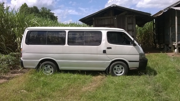 ขายรถตู้เครื่องดี แอร์เย็นเจี๊ยบ ติดแก็สแล้ว ไม่มีเล่มขับซิ่งได้เลย ถูกๆคุ้มทำมาเยอะแล้วเอาไปใช้เลย