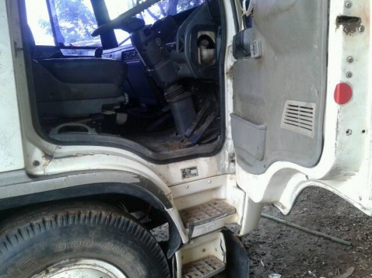 ขายรถบรรทุกสิบล้อดัมพ์ Hino 3H เครื่องเดิม 195 แรง ปี 39 กระบะเหล็ก ทะเบียนพร้อม ขายรถบรรทุกสิบล้อดัมพ์ Hino 3H เครื่องเดิม 195 แรง ปี 39 กระบะเหล็ก ทะเบียนพร้อม