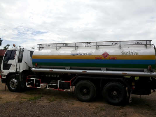 ขายรถ 10 ล้อ บรรทุกน้ำมัน HINO 195  แรงม้า  บรรจุ 16,000 ลิตร