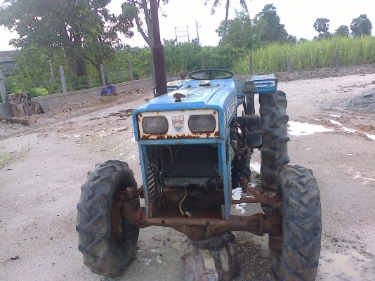 ขาย รถไถแชมป์4WD 30 แรงม้า สภาพเดิมๆ ขาย รถไถแชมป์4WD 30 แรงม้า สภาพเดิมๆ