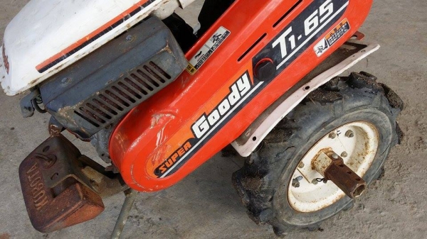 รถไถเดินตาม  KUBOTA  6.5 แรง  เก่าญี่ปุ่น สภาพพร้อมใช้งาน  เครื่องยนต์แรงและติดง่าย คุณภาพดี