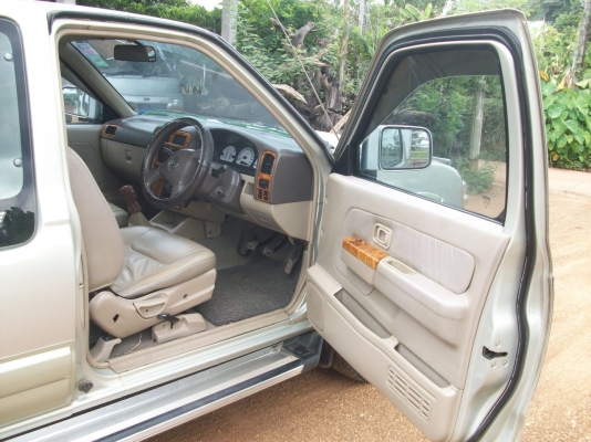 กระบะพร้อมใช้งาน รถปี 46 เครื่อง ZDI รถครู ใช้น้อย กระบะพร้อมใช้งาน รถปี 46 เครื่อง ZDI รถครู ใช้น้อย