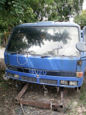 หัวเก๋ง npr 115 ขายตามสภาพ ถูกๆมาเอาไปเลย