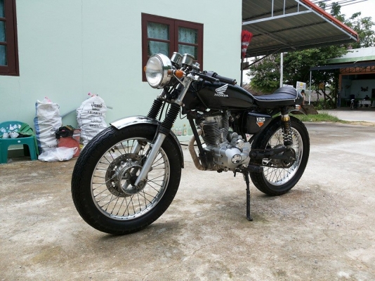 Cafe 200cc. Cafe 200cc.