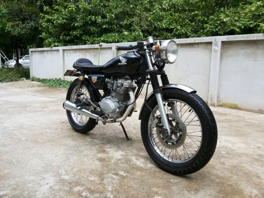 Cafe 200cc. Cafe 200cc.