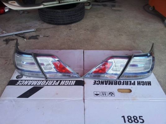 โคมไฟท้าย Camry Hybrid ของแท้มือสองครับ 1ชุด