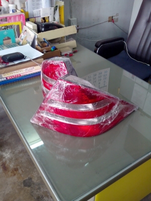 ขายไฟหน้า - ไฟท้าย benz