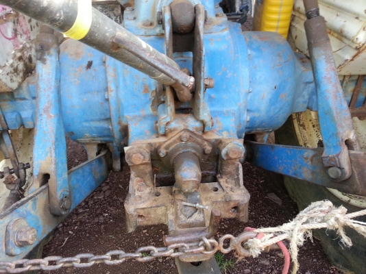 ขายรถไถฟอร์ด 5000 เครื่อง T3 รถบ้านพร้อมใช้