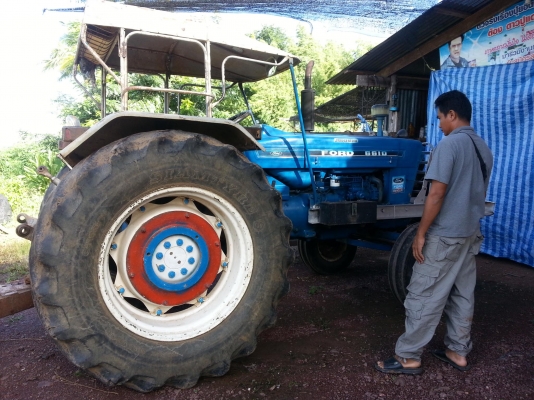 ขายรถไถฟอร์ด 5000 เครื่อง T3 รถบ้านพร้อมใช้