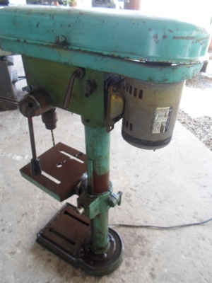 แท่นเจาะ 1 เมตร ไต้หวัน ใช้ไฟบ้าน เครื่องพร้อมใช้ ด่วน !!!!  5,500