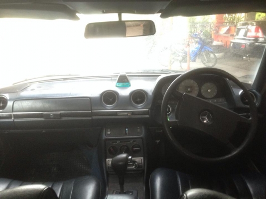 benz e230ปี2525 สภาพสวย