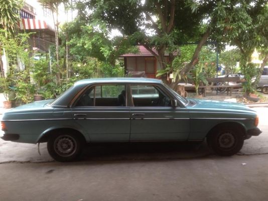 benz e230ปี2525 สภาพสวย