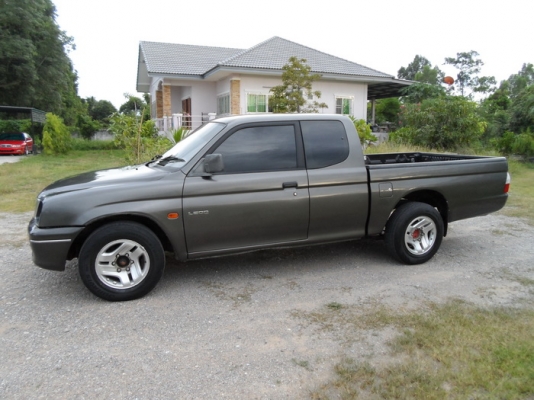 ขาย STRADA MEGACAB 2.5