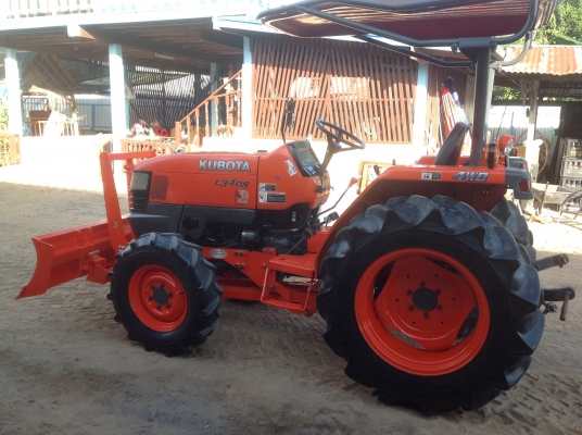 ปัญญาแทรคเตอร์มาแล้ว...จัดมาให้ครับ คูโบต้า L3408พร้อม  ใบมีดคานล่าง และผาน6x22 cmt เล่มพร้อม  จัดส่ง อ.เมือง จ.เพชรบูรณ์