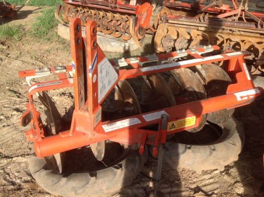 ปัญญาแทรคเตอร์มาแล้ว...จัดมาให้ครับ คูโบต้า L3408พร้อม  ใบมีดคานล่าง และผาน6x22 cmt เล่มพร้อม  จัดส่ง อ.เมือง จ.เพชรบูรณ์