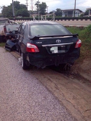 โตโยต้านิวส์วีออส ปี 10 โอนลอย ชนหน้าอย่างเดียว