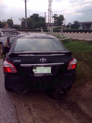 โตโยต้านิวส์วีออส ปี 10 โอนลอย ชนหน้าอย่างเดียว