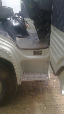 ขายหกล้อฮีโน่ตู้แห้ง3บานช่วงยาว5.5เมตรเครื่องwo4d 117แรงรถแท้ห้างสภาพสวยจัดเอกสารพร้อมโอนราคา385000