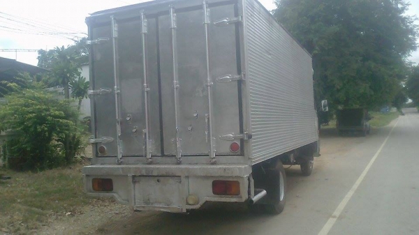 ขายหกล้อฮีโน่ตู้แห้ง3บานช่วงยาว5.5เมตรเครื่องwo4d 117แรงรถแท้ห้างสภาพสวยจัดเอกสารพร้อมโอนราคา385000