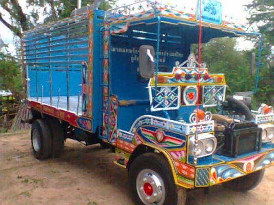 บริการ ปะผุ ทำสี รถอีแต๋น คับ บริการ ปะผุ ทำสี รถอีแต๋น คับ