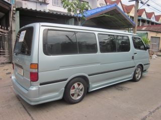 รถตู้สวย พร้อมใช้ รถตู้สวย พร้อมใช้